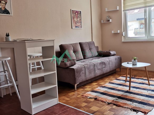Stan Prodaja Novi Sad  22 m2
