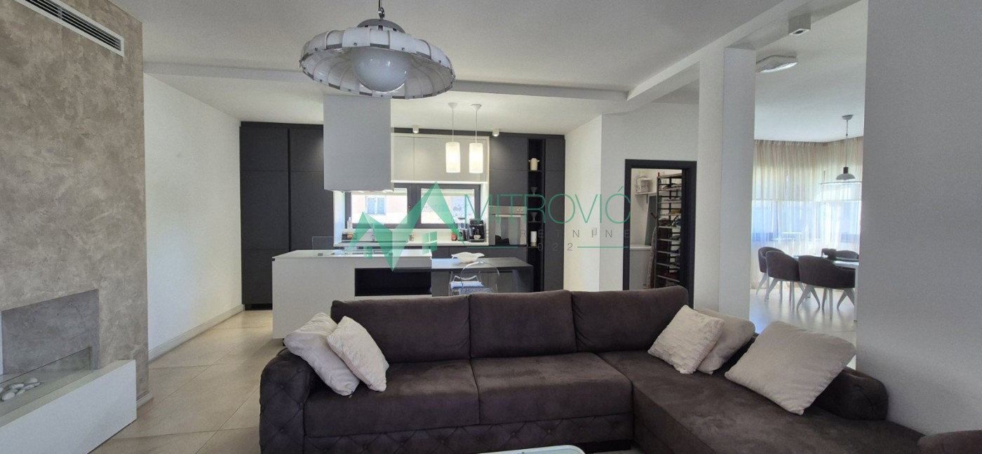 Kuća Prodaja Petrovaradin Kuća Prodaja Petrovaradin 172 m2