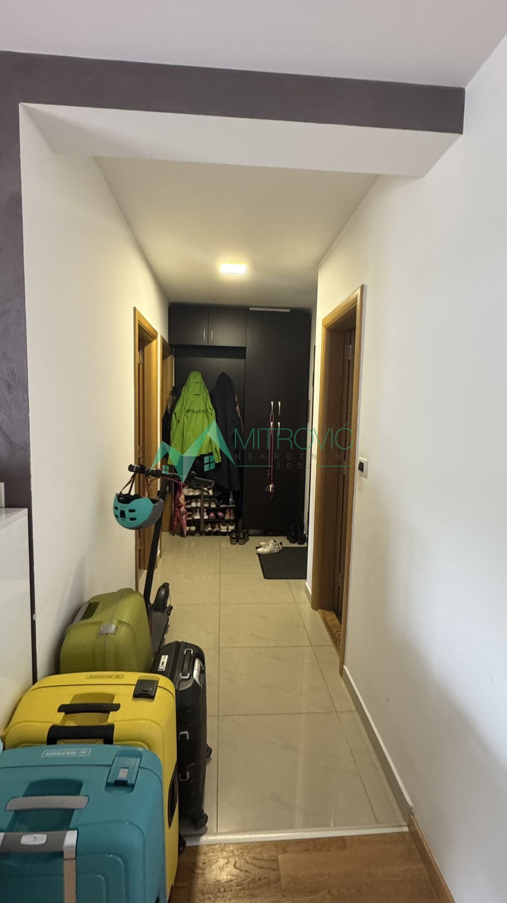 Trosoban stan na prodaju, Nova Detelinara, Novi Sad, 69m², 221.450 €