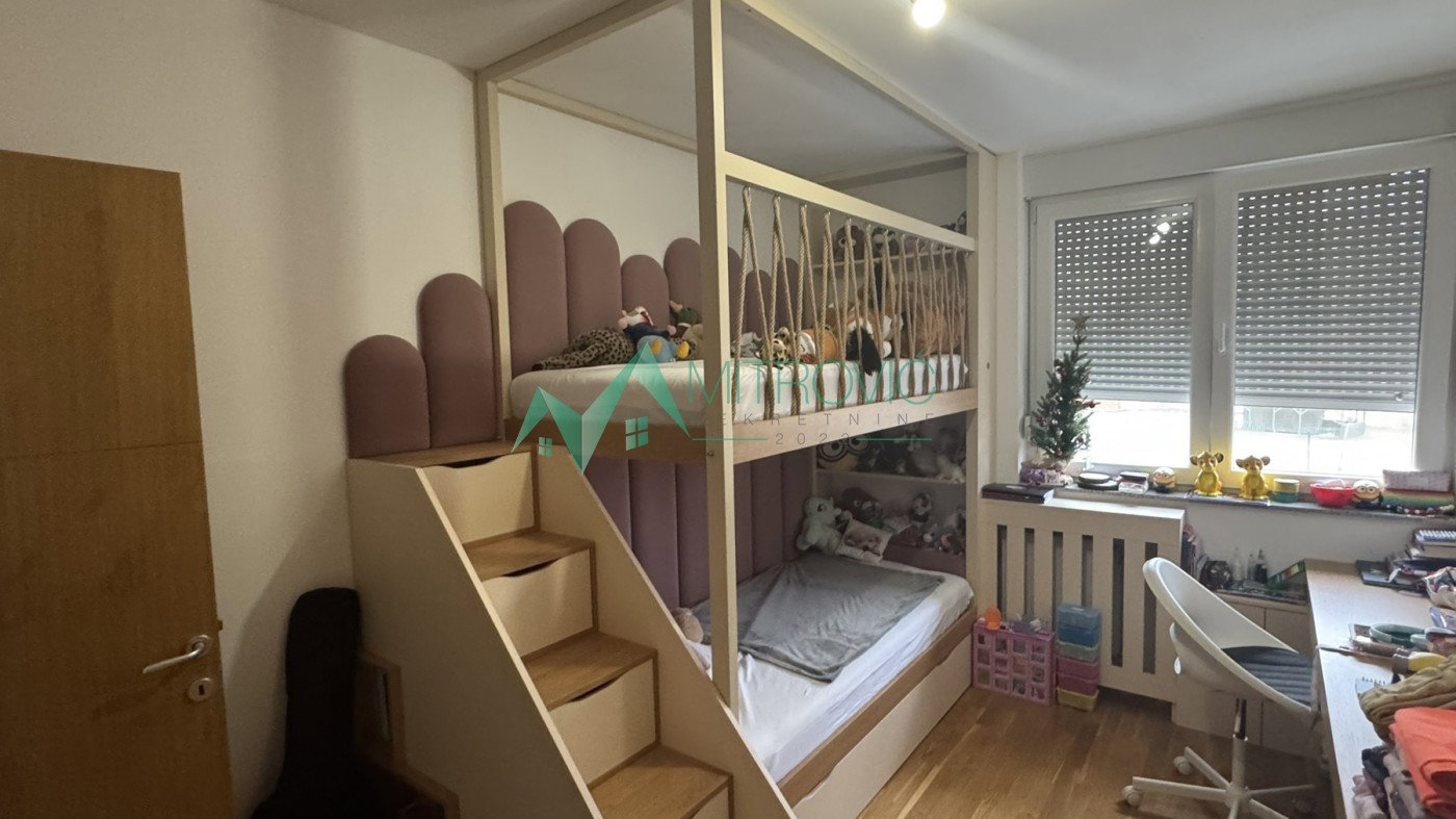 Trosoban stan na prodaju, Nova Detelinara, Novi Sad, 69m², 221.450 €