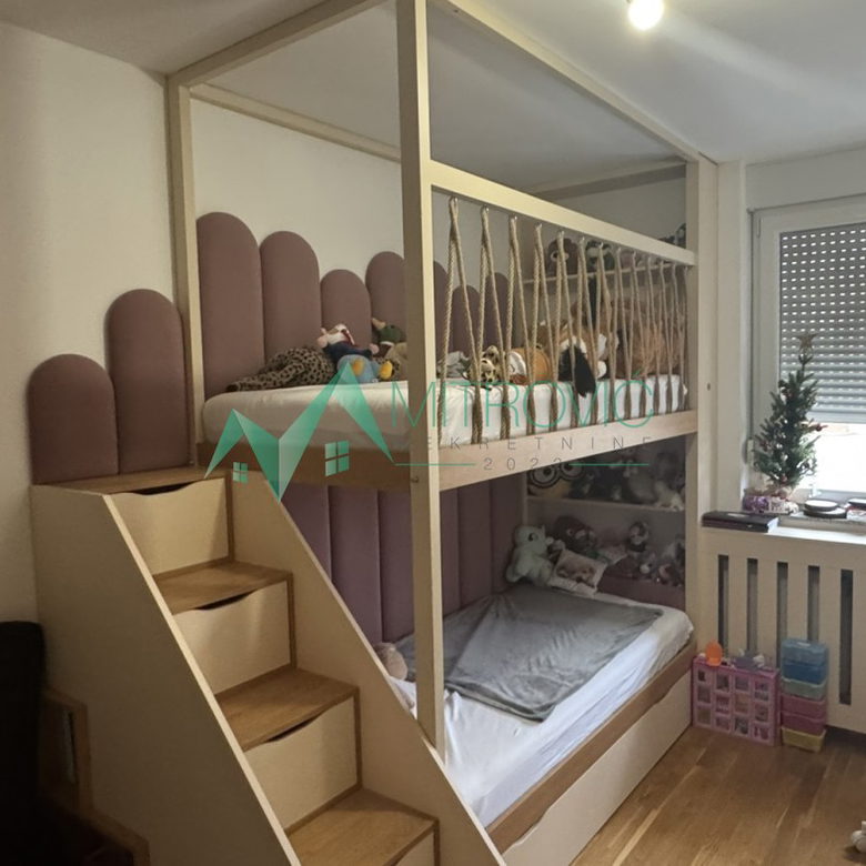 Trosoban stan na prodaju, Nova Detelinara, Novi Sad, 69m², 221.450 €