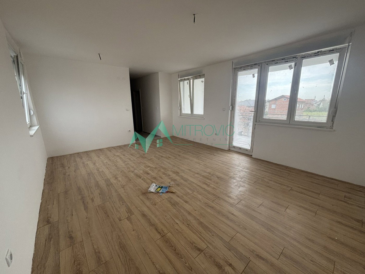 Četvorosoban stan na prodaju, Veternik, Novi Sad, 88m², 144.826 €