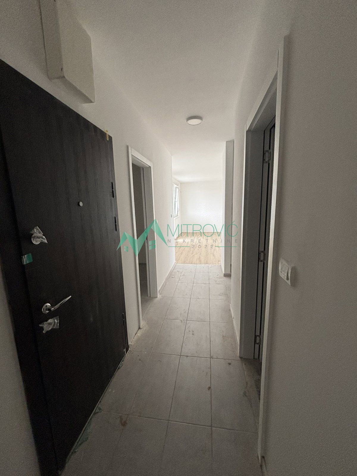 Četvorosoban stan na prodaju, Veternik, Novi Sad, 88m², 144.826 €