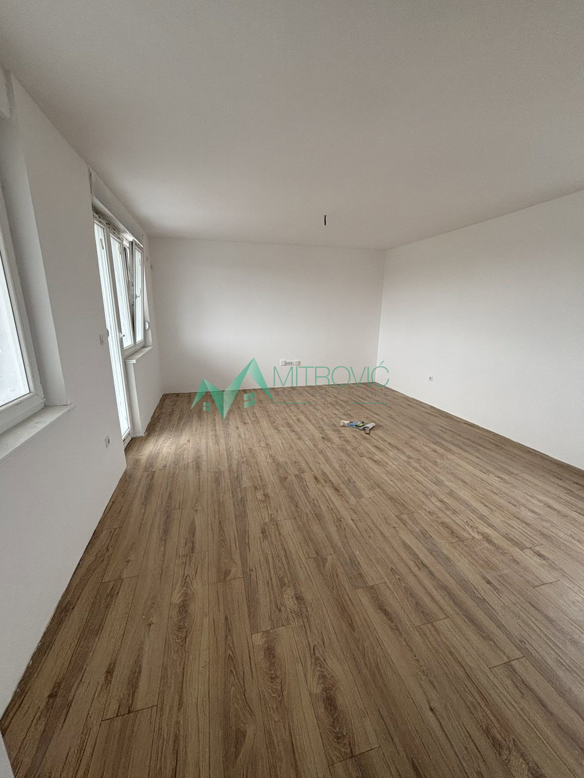 Četvorosoban stan na prodaju, Veternik, Novi Sad, 88m², 144.826 €