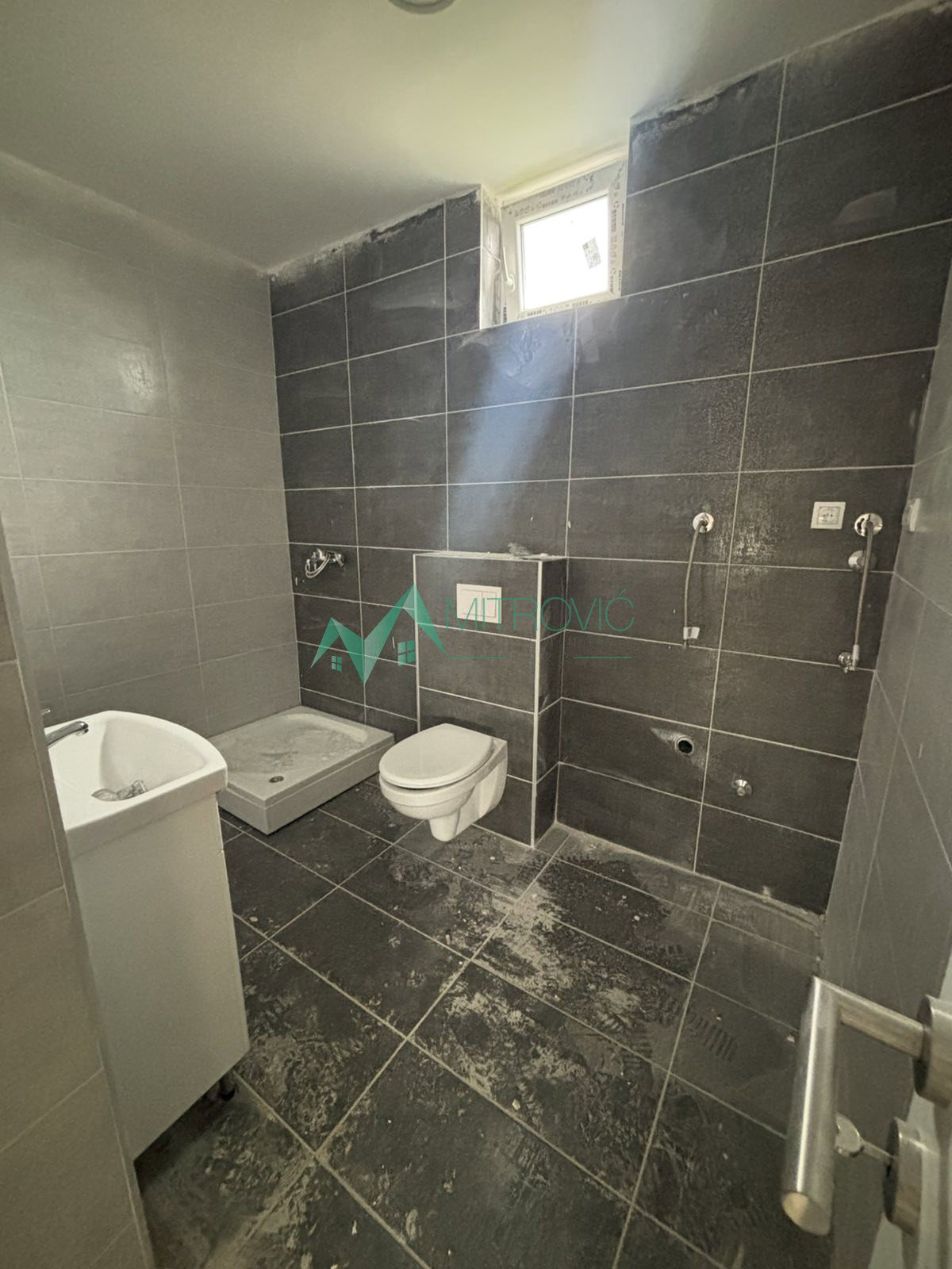 Četvorosoban stan na prodaju, Veternik, Novi Sad, 88m², 144.826 €