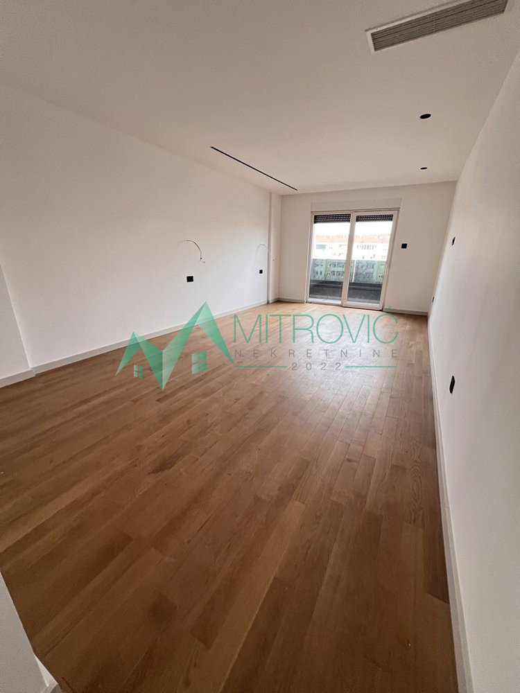 Petosoban stan na prodaju, Telep, Novi Sad, 210m², 669.500 €