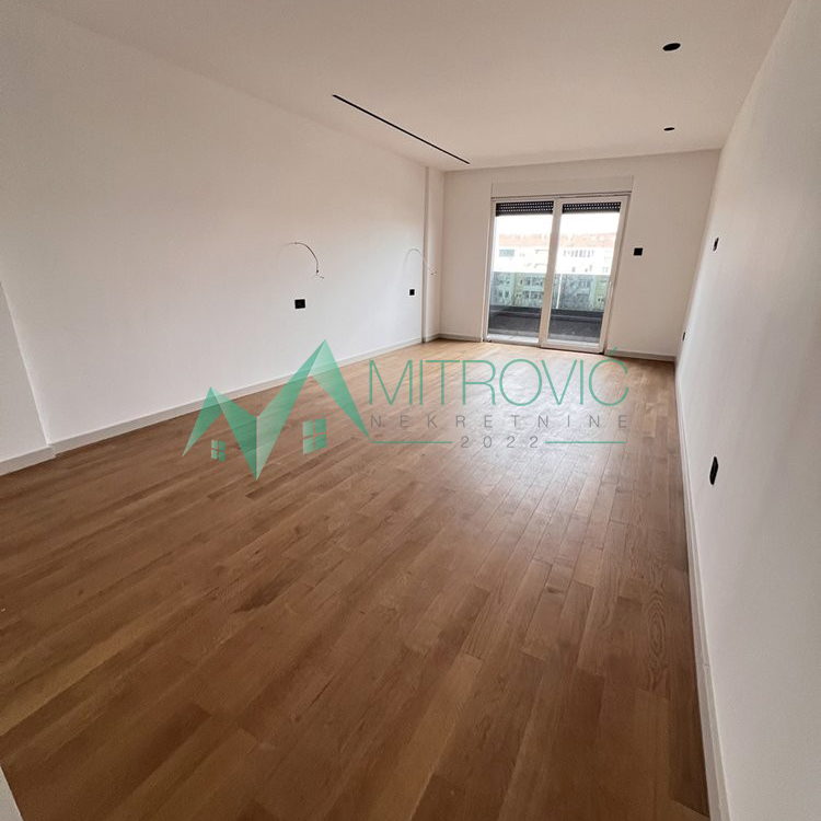 Petosoban stan na prodaju, Telep, Novi Sad, 210m², 669.500 €