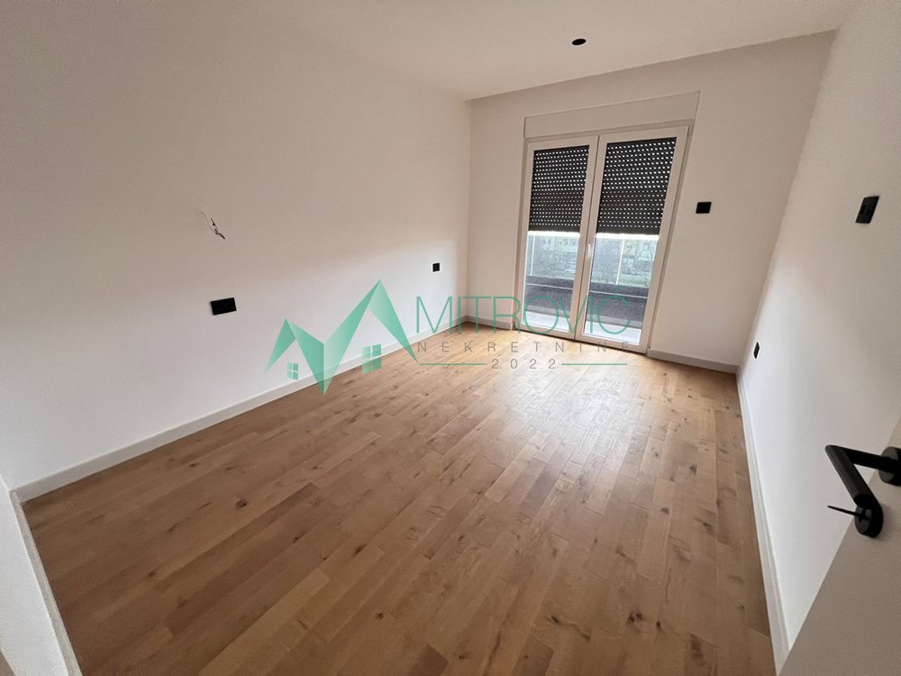 Petosoban stan na prodaju, Telep, Novi Sad, 210m², 669.500 €