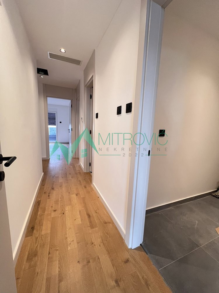 Petosoban stan na prodaju, Telep, Novi Sad, 210m², 669.500 €