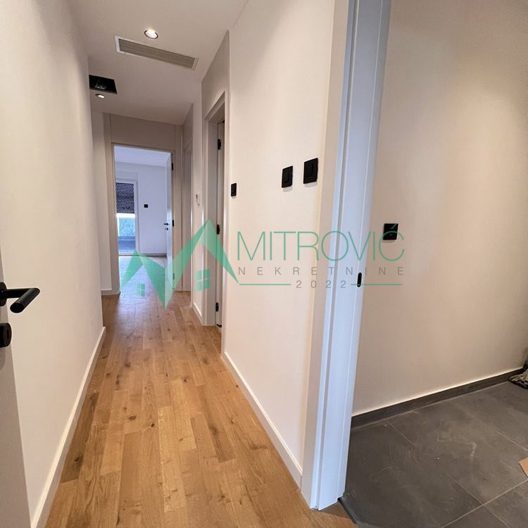 Petosoban stan na prodaju, Telep, Novi Sad, 210m², 669.500 €