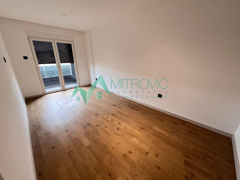 Petosoban stan na prodaju, Telep, Novi Sad, 210m², 669.500 €