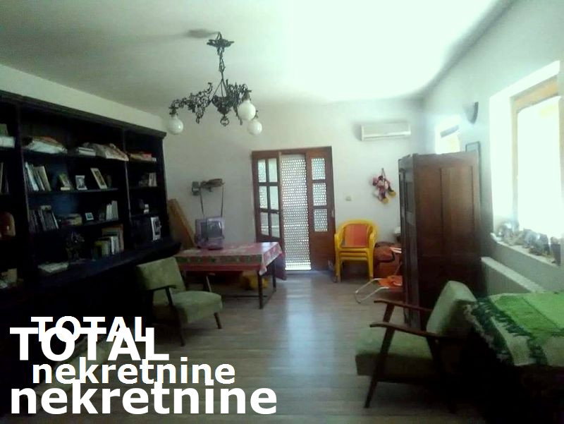 Četvorosoban stan na prodaju, Petrovaradin, Novi Sad, 116m², 197.200 €