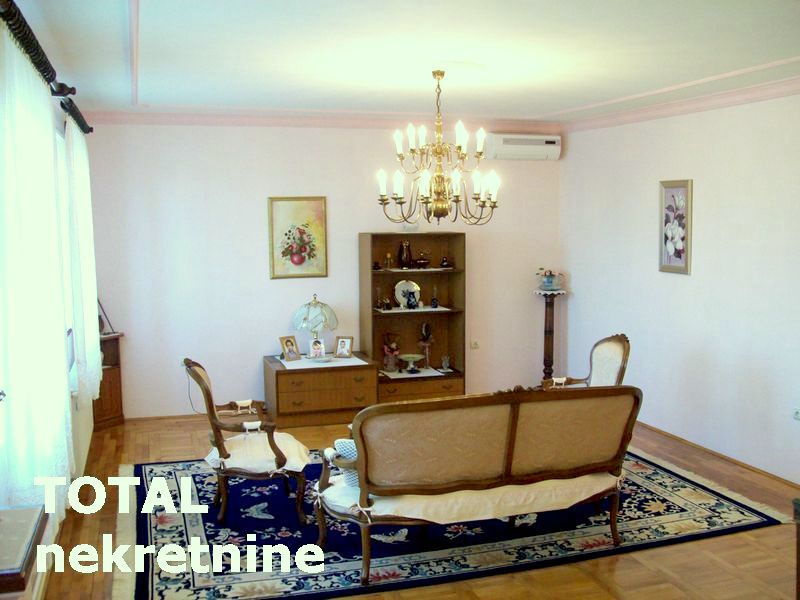 Kuća Prodaja Novi Sad  227 m2