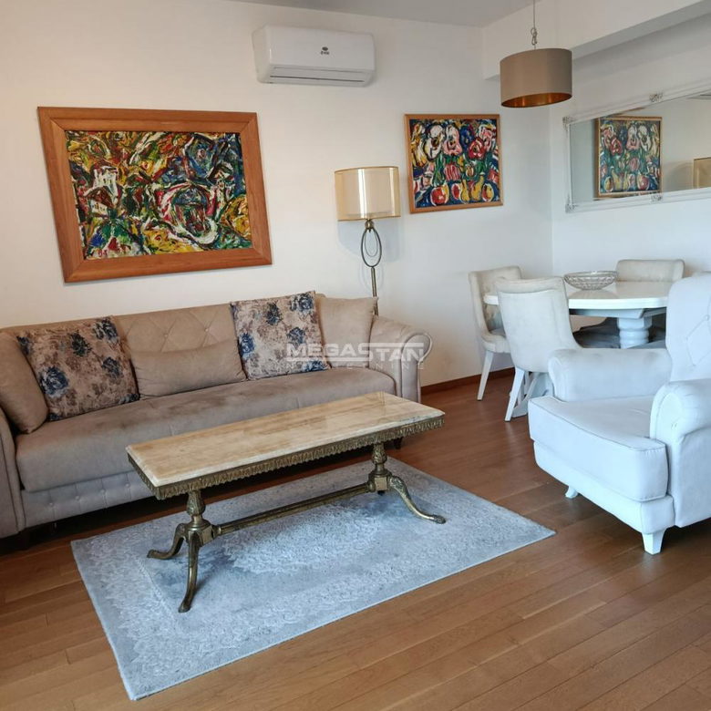 Dvoiposoban stan na prodaju, Dušanovac, Beograd, 75m², 240.000 €