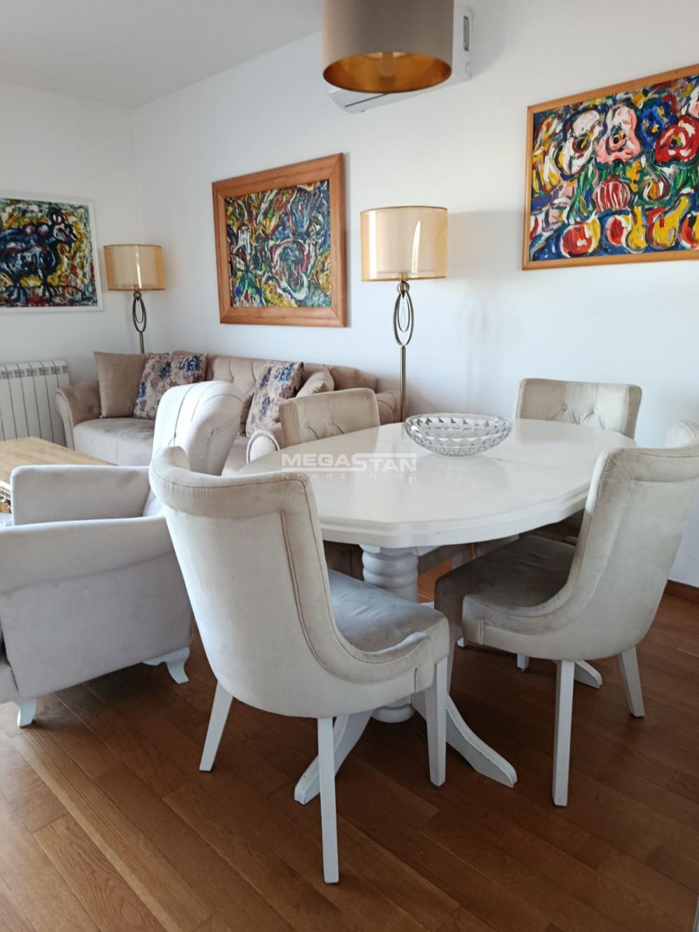 Dvoiposoban stan na prodaju, Dušanovac, Beograd, 75m², 240.000 €