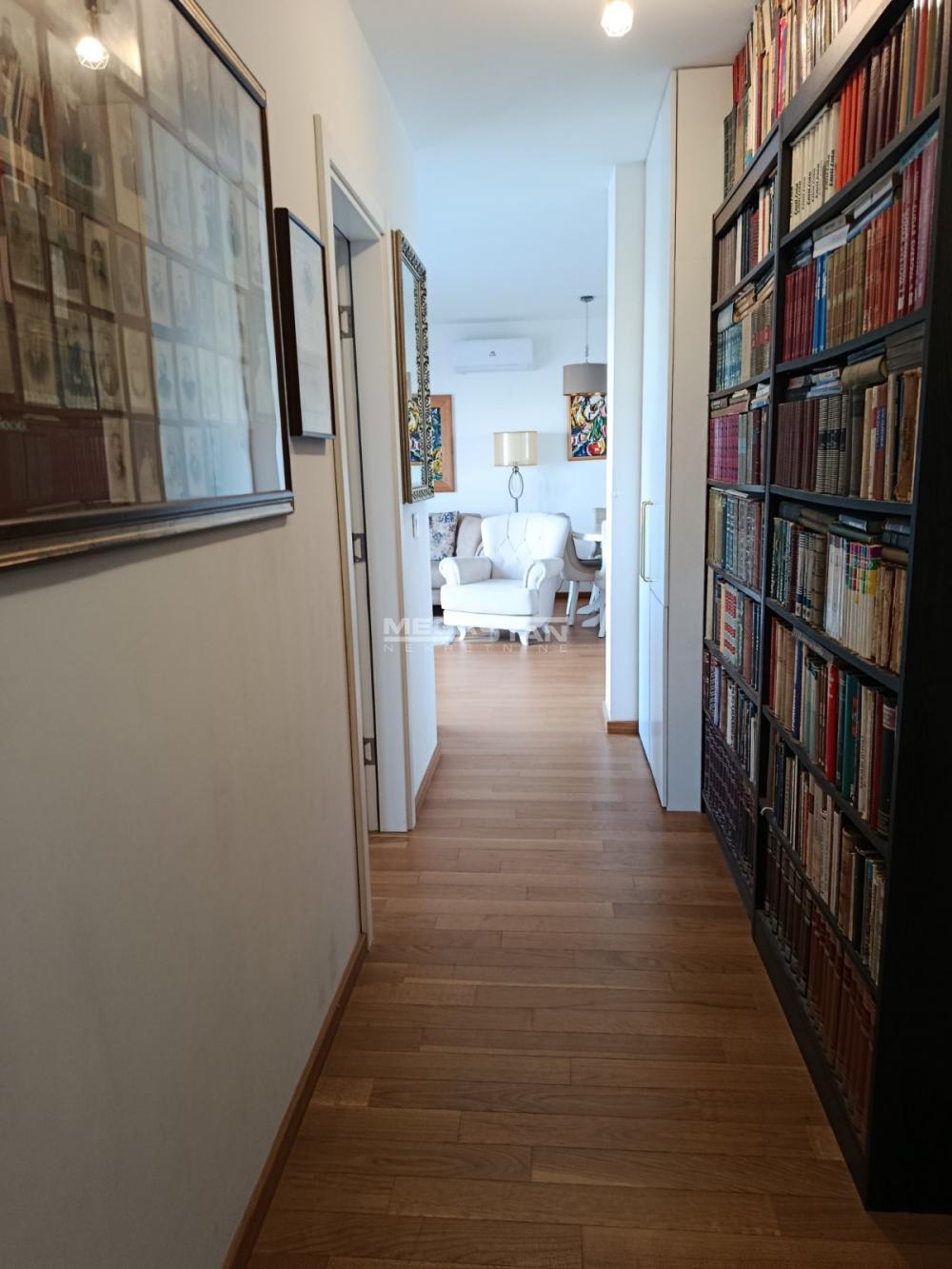 Dvoiposoban stan na prodaju, Dušanovac, Beograd, 75m², 240.000 €