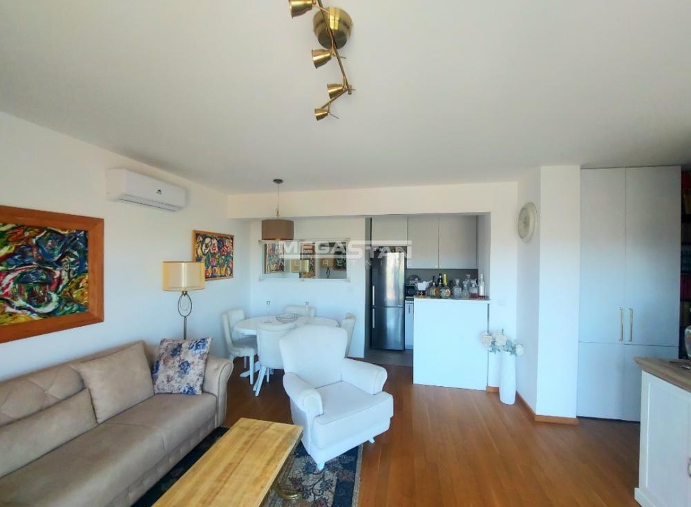 Dvoiposoban stan na prodaju, Dušanovac, Beograd, 75m², 240.000 €