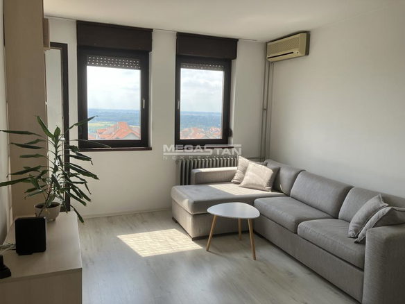 Dvosoban stan za izdavanje, Golf Naselje, Beograd, 56m², 550 €/mes