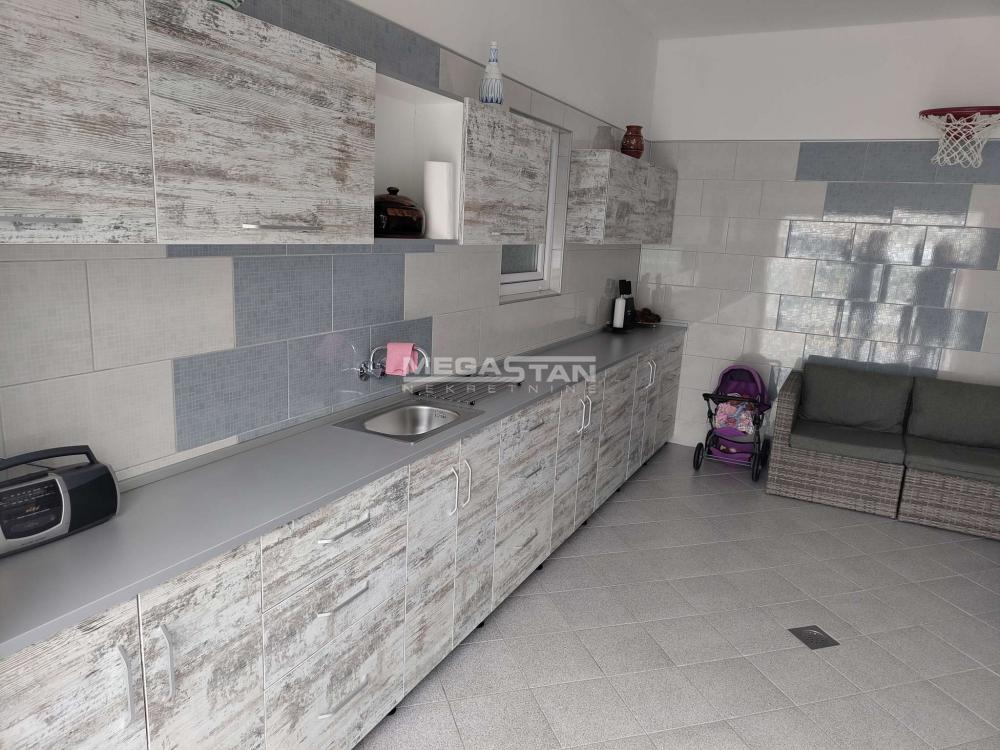 Kuća na prodaju, Leštane, Beograd, 280m², 420.000 €