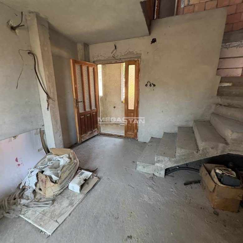 Kuća na prodaju, Mali Mokri Lug, Beograd, 414m², 320.000 €