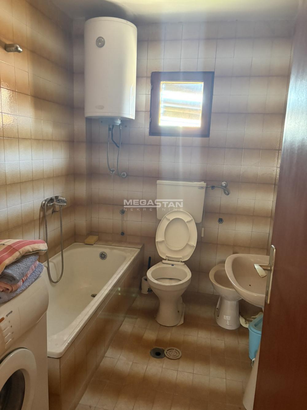 Kuća Prodaja Beograd Kuća Prodaja Beograd Mali Mokri Lug 414 m2