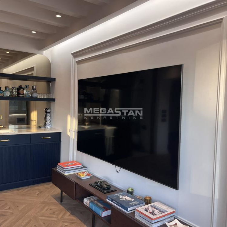 Jednosoban stan na prodaju, Terazije, Beograd, 38m², 1. sprat, 247.000 €