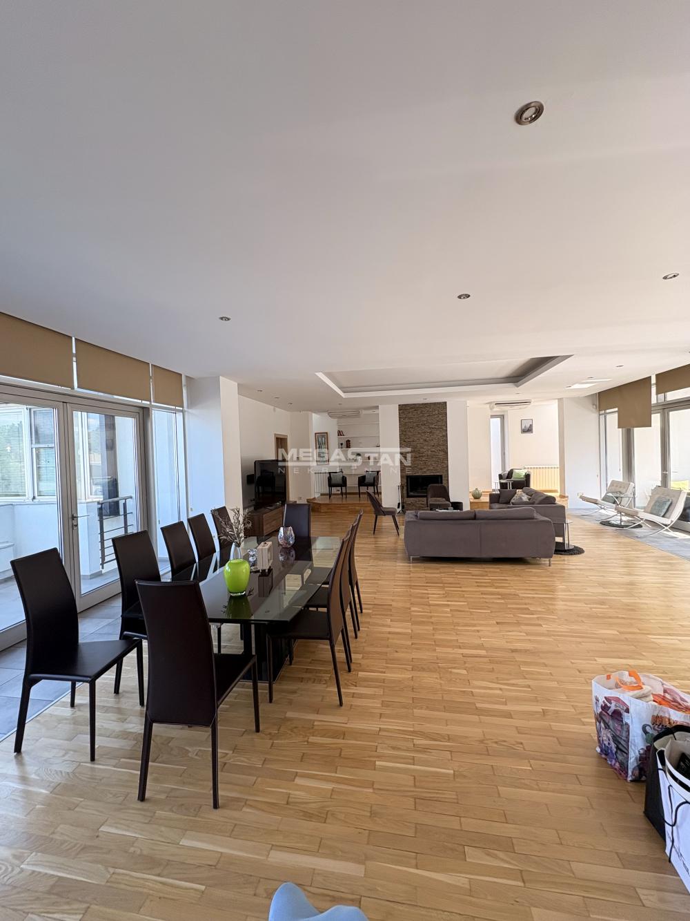 Stan Izdavanje Beograd Dedinje 220 m2