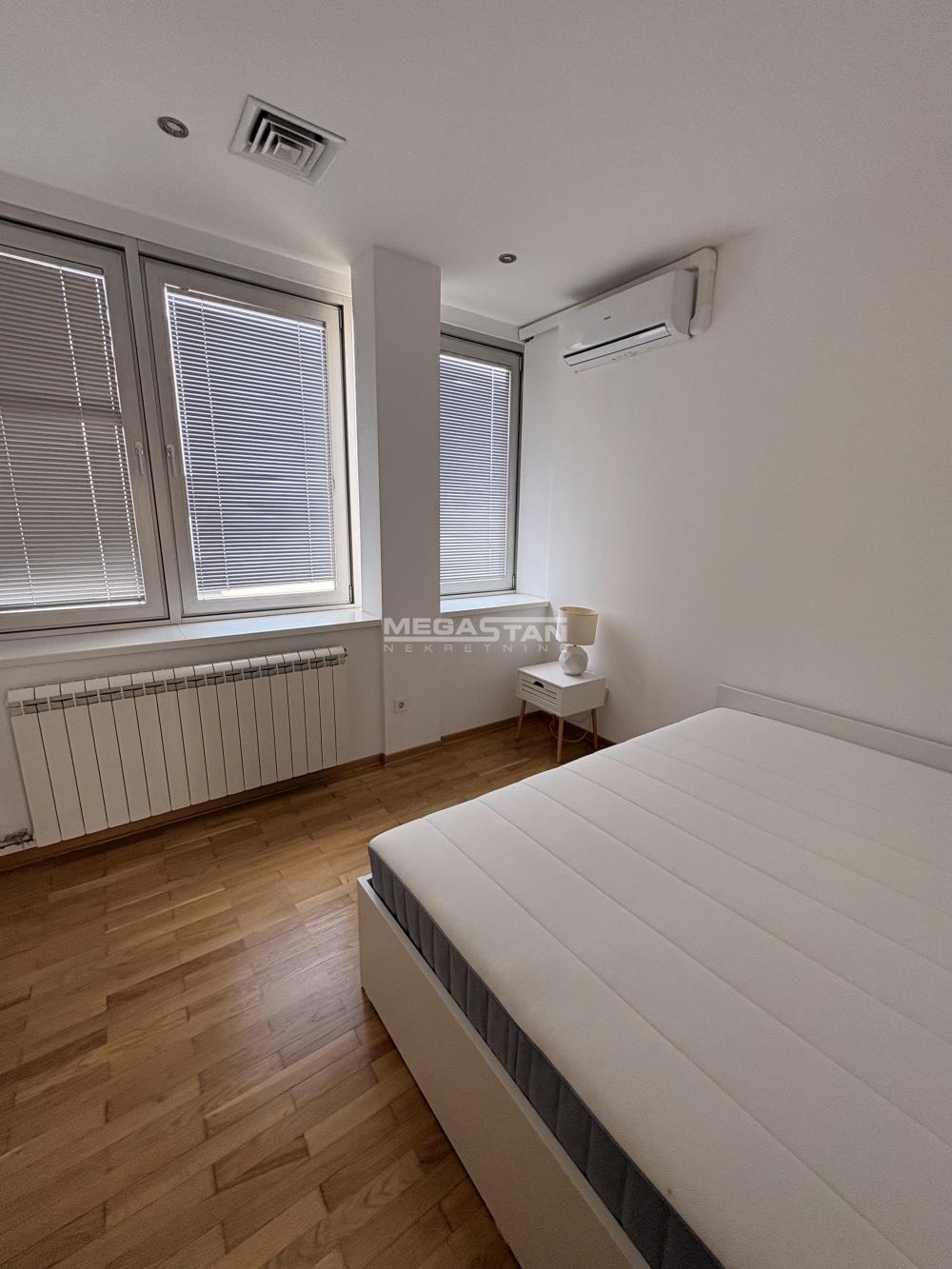 Stan Izdavanje Beograd Dedinje 220 m2