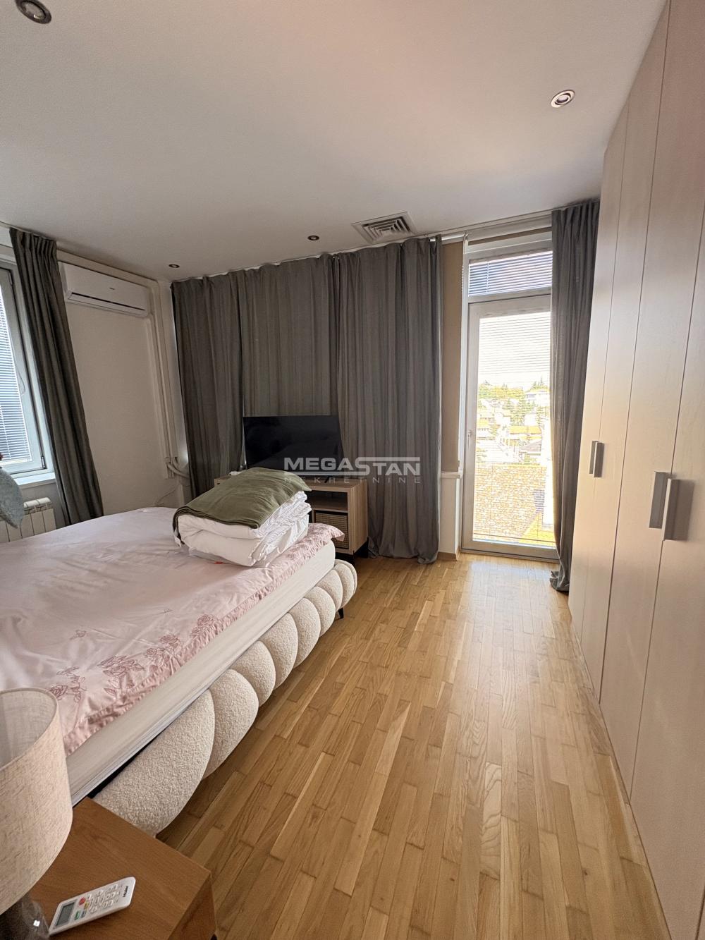 Stan Izdavanje Beograd Dedinje 220 m2