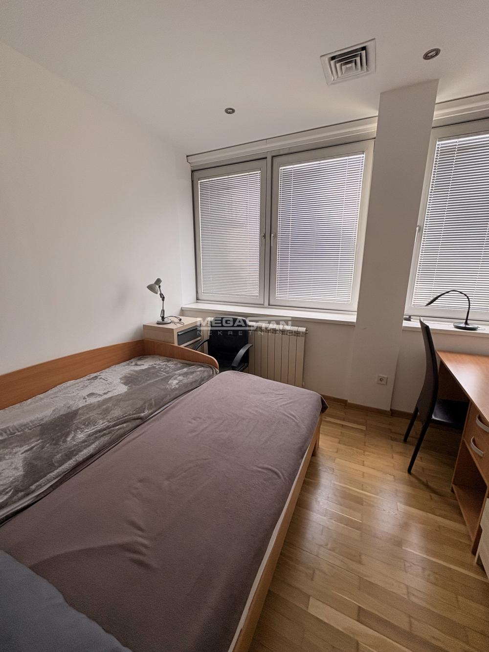 Stan Izdavanje Beograd Dedinje 220 m2