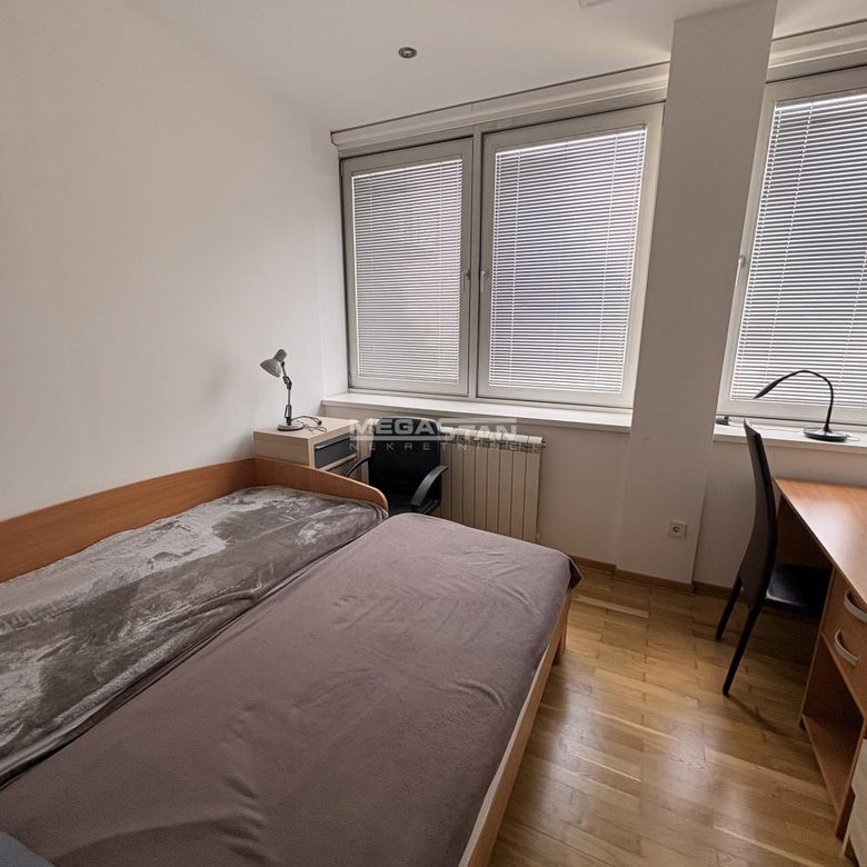 Stan Izdavanje Beograd Dedinje 220 m2