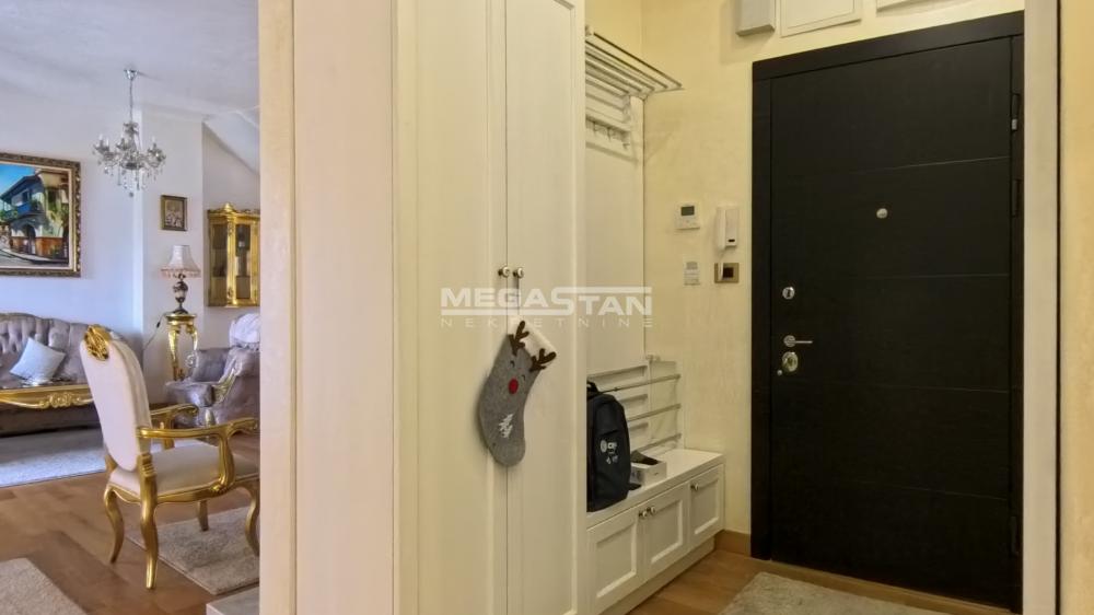 Četvorosoban stan za izdavanje, Dorćol, Beograd, 107m², 2.000 €/mes