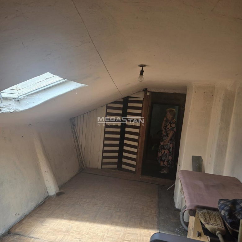Dvosoban stan na prodaju, Slavujev Venac, Beograd, 81m², 220.000 €