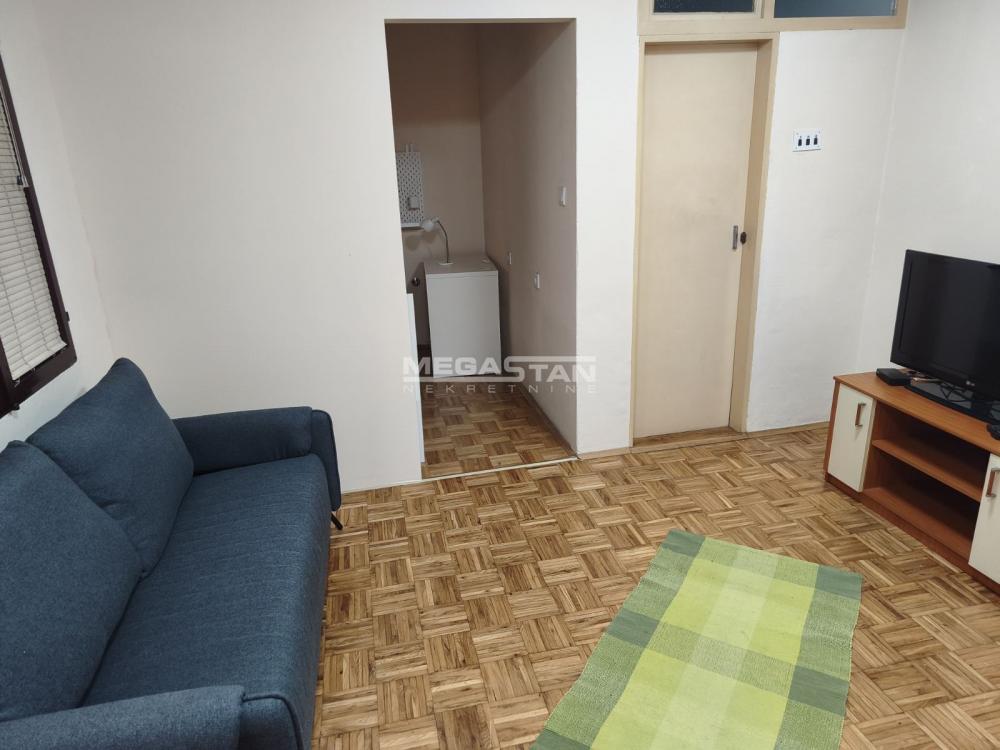 Dvoiposoban stan za izdavanje, Lekino Brdo, Beograd, 45m², 480 €/mes