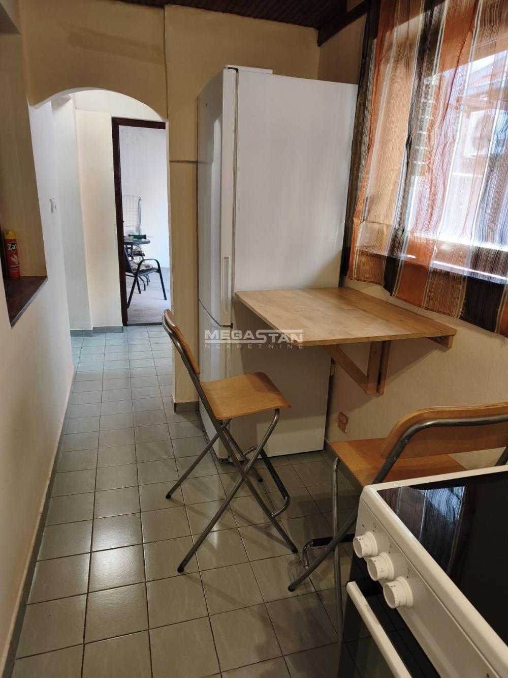 Dvoiposoban stan za izdavanje, Lekino Brdo, Beograd, 45m², 480 €/mes