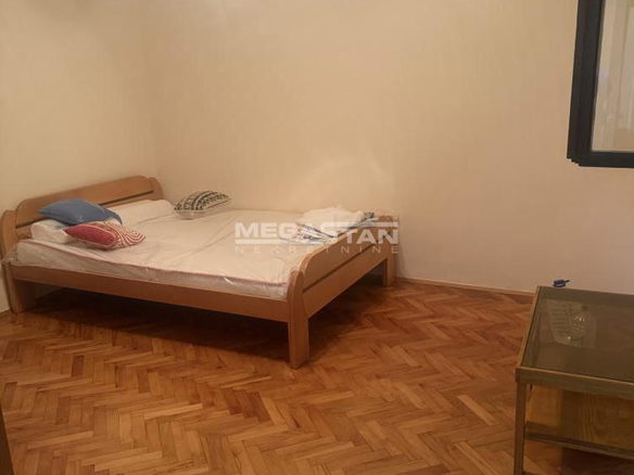 Stan Izdavanje Beograd Lekino Brdo 45 m2