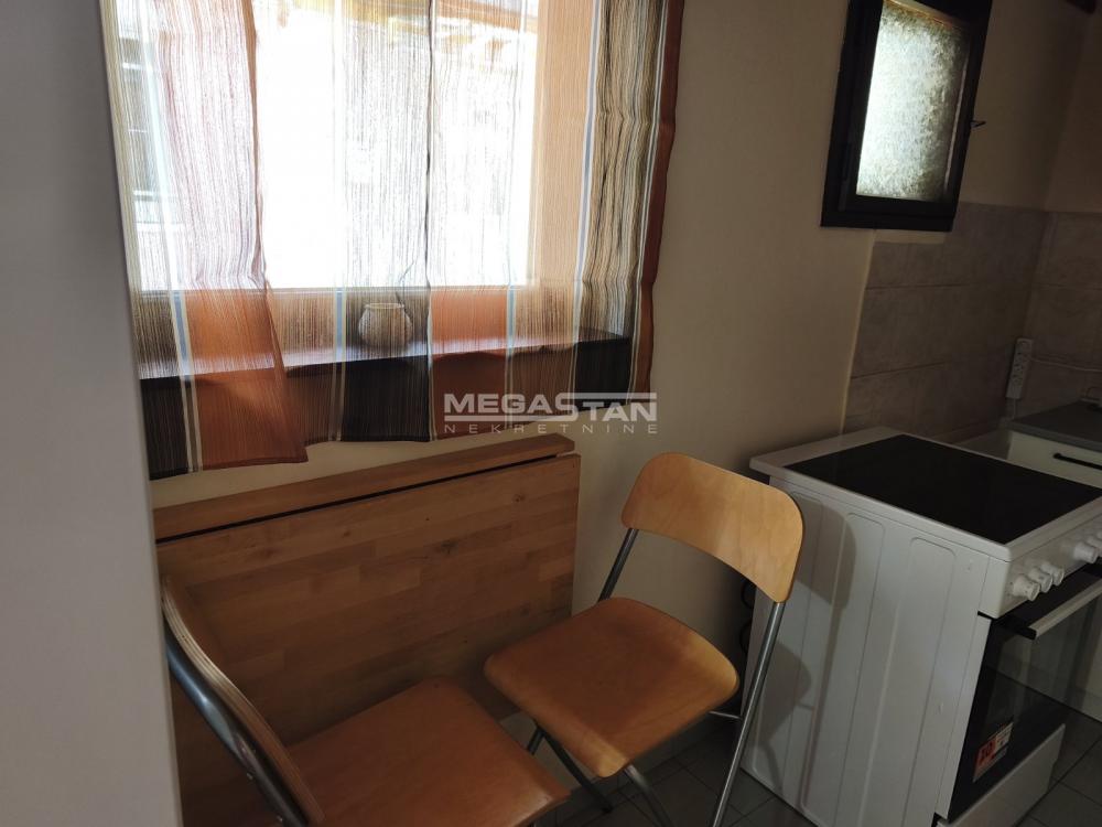 Dvoiposoban stan za izdavanje, Lekino Brdo, Beograd, 45m², 480 €/mes