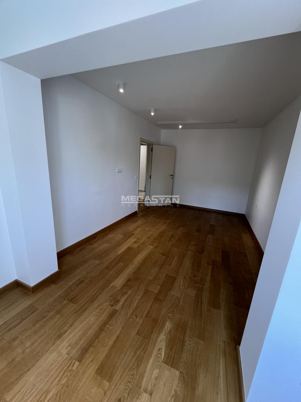 Stan Prodaja Beograd Hram Svetog Save 93 m2