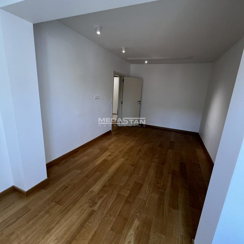 Stan Prodaja Beograd Hram Svetog Save 93 m2