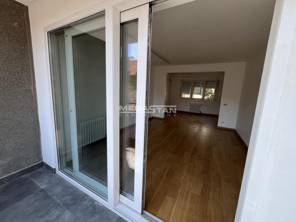 Četvorosoban stan na prodaju, Hram Svetog Save, Beograd, 93m², 650.000 €