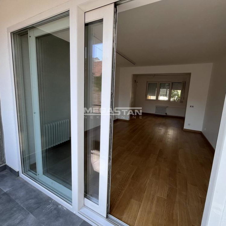 Četvorosoban stan na prodaju, Hram Svetog Save, Beograd, 93m², 650.000 €
