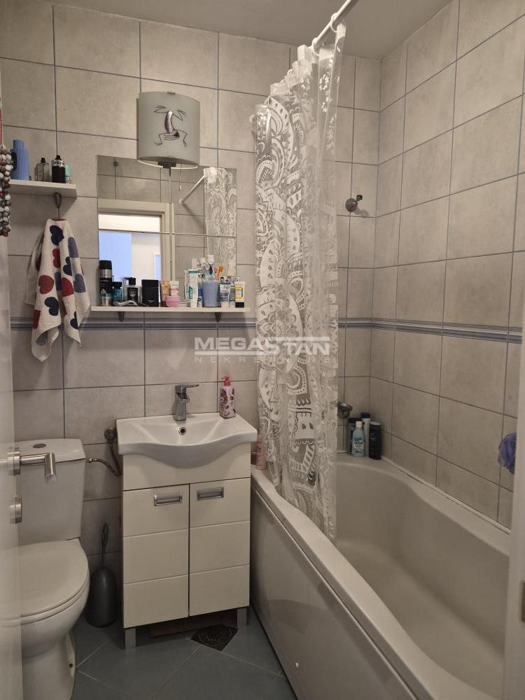Stan Prodaja Beograd Karaburma 64 m2