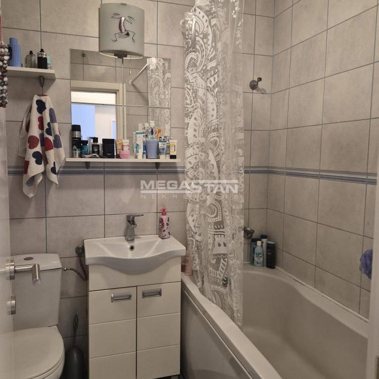 Stan Prodaja Beograd Karaburma 64 m2