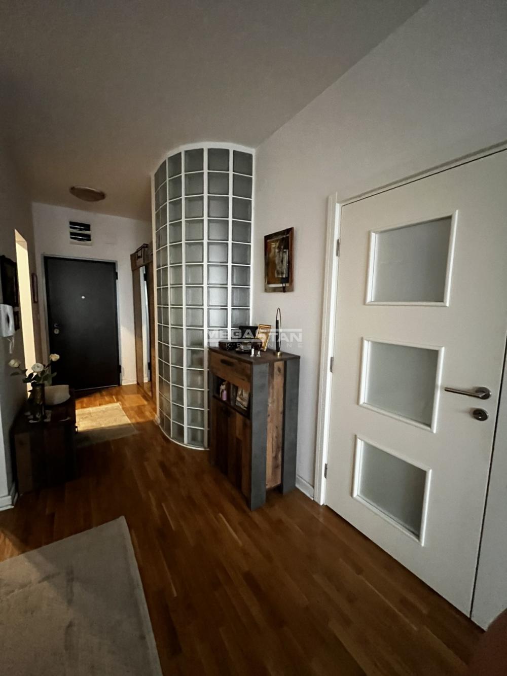 Stan Prodaja Beograd Karaburma 64 m2