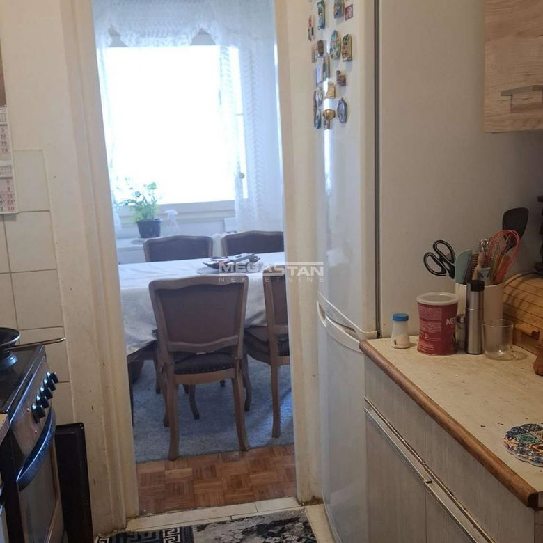 Dvoiposoban stan na prodaju, Blok 64, Beograd, 74m², 272.000 €