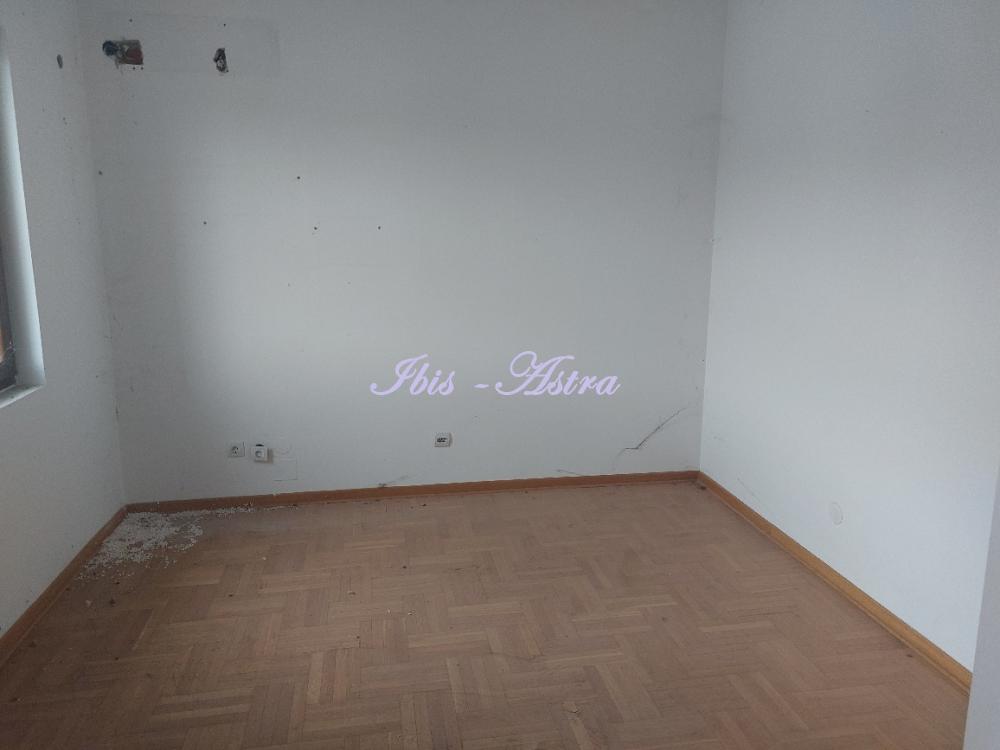 146006906-11-20260131161752 Četvorosoban stan na prodaju, Dedinje, Beograd, 202m², 880.000 €