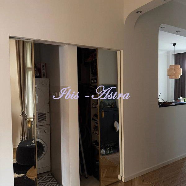 Trosoban stan na prodaju, Skadarlija, Beograd, 108m², 600.000 €