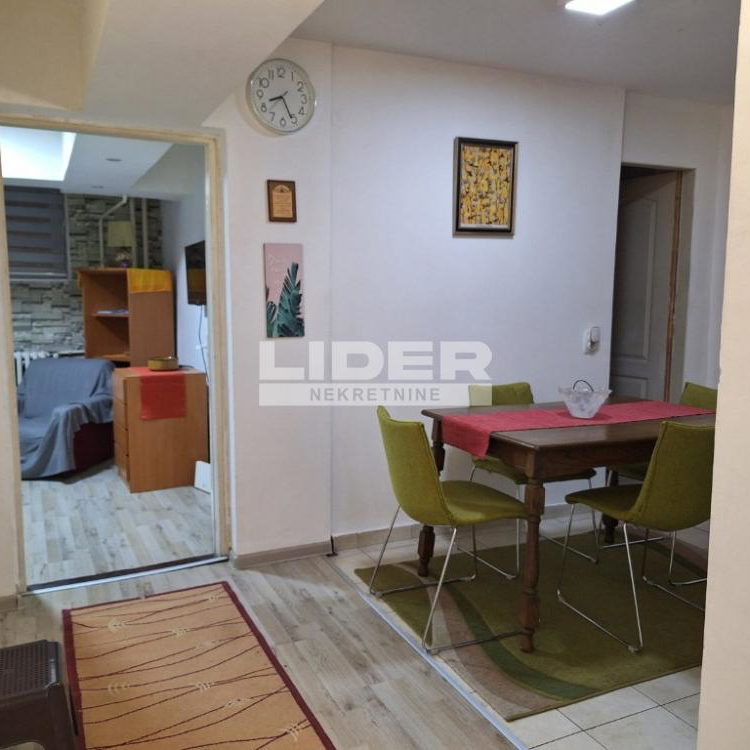 Trosoban stan za izdavanje, Kanarevo Brdo, Beograd, 47m², 400 €/mes