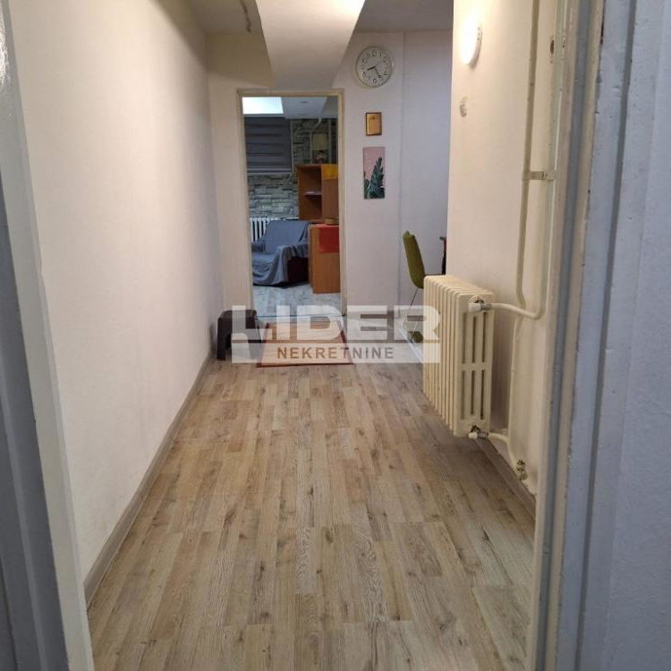 Trosoban stan za izdavanje, Kanarevo Brdo, Beograd, 47m², 400 €/mes
