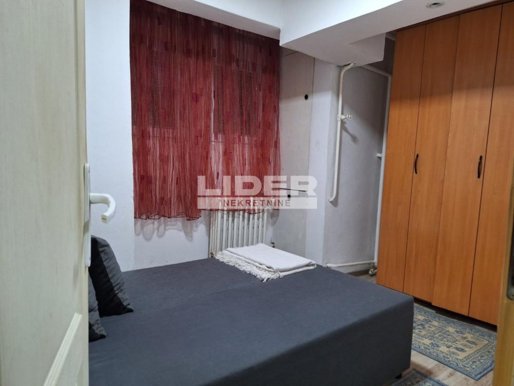 Stan Izdavanje Beograd Kanarevo Brdo 47 m2